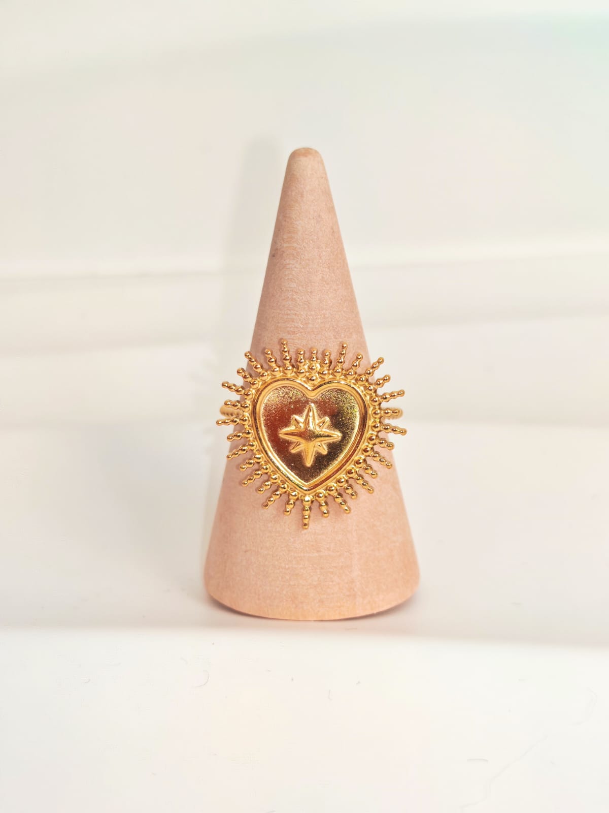 Anello Astra