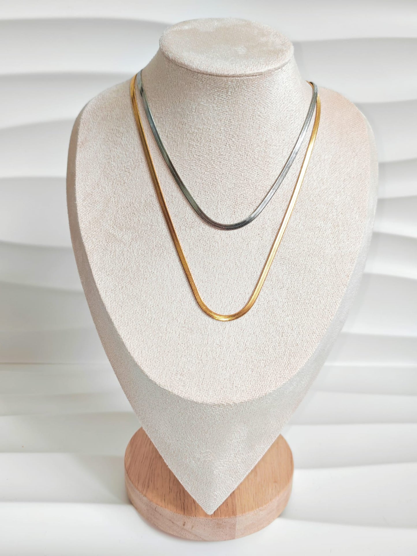 Collana Snake