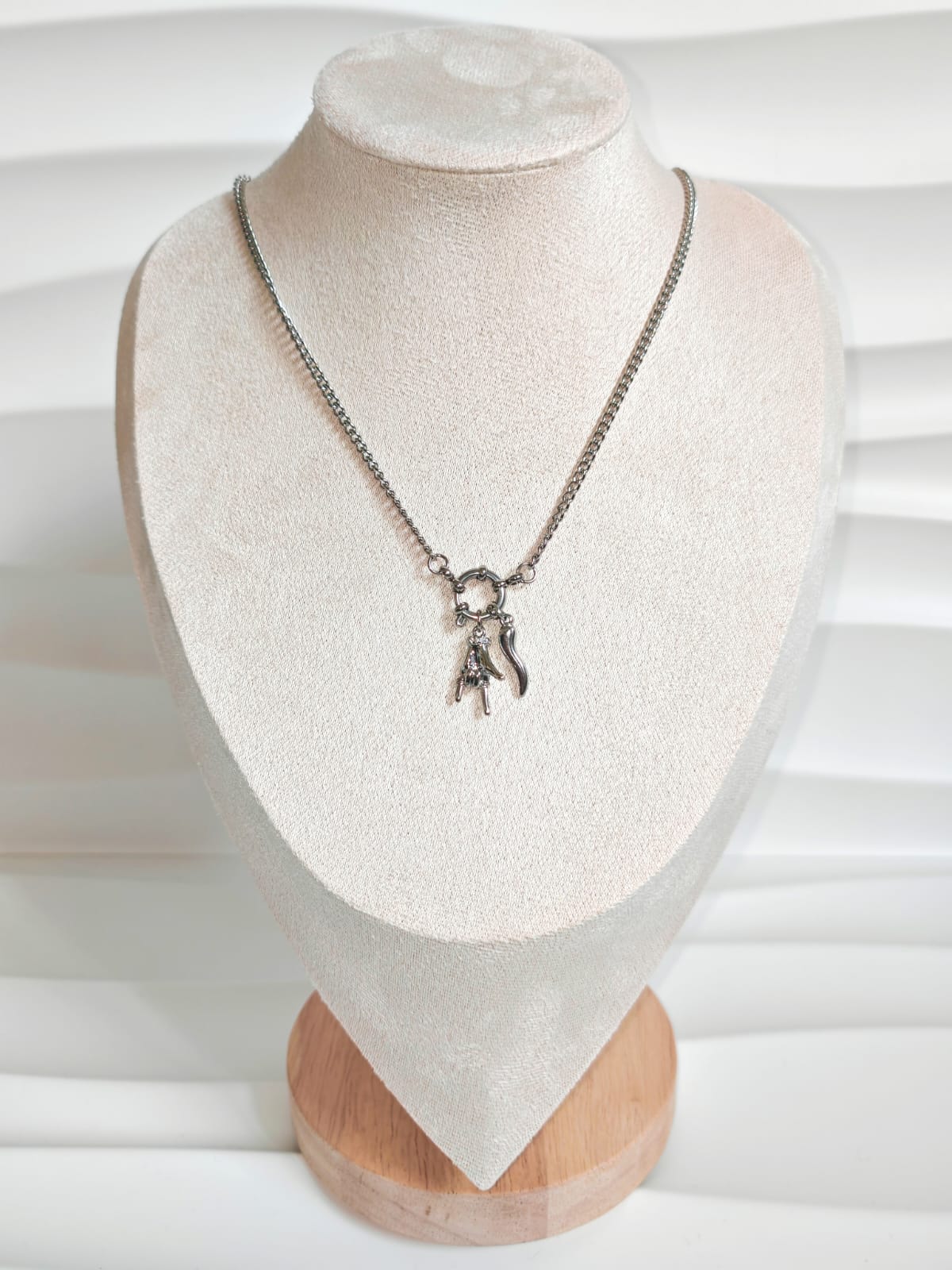 Collana Karma