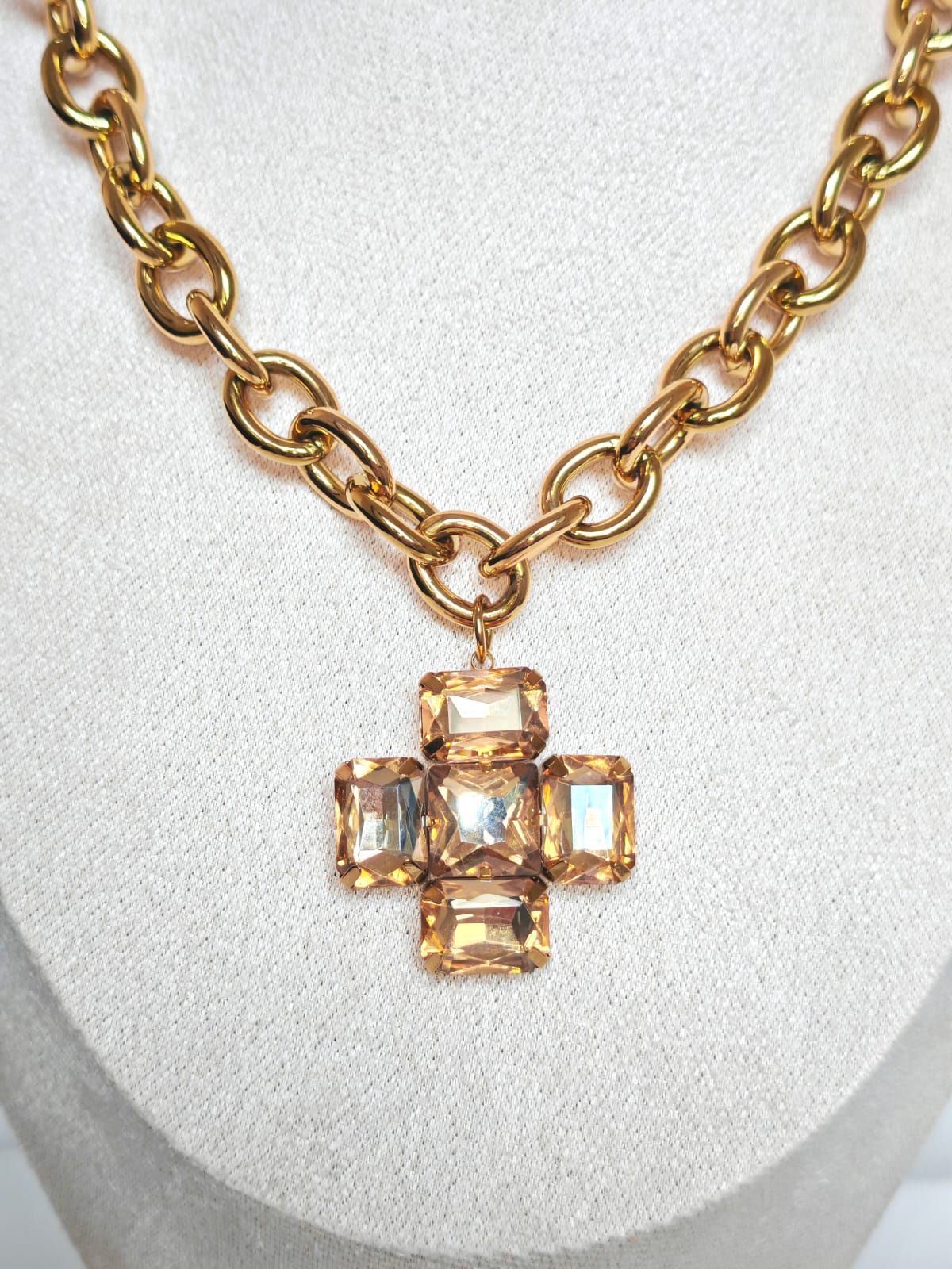 Collana Lux