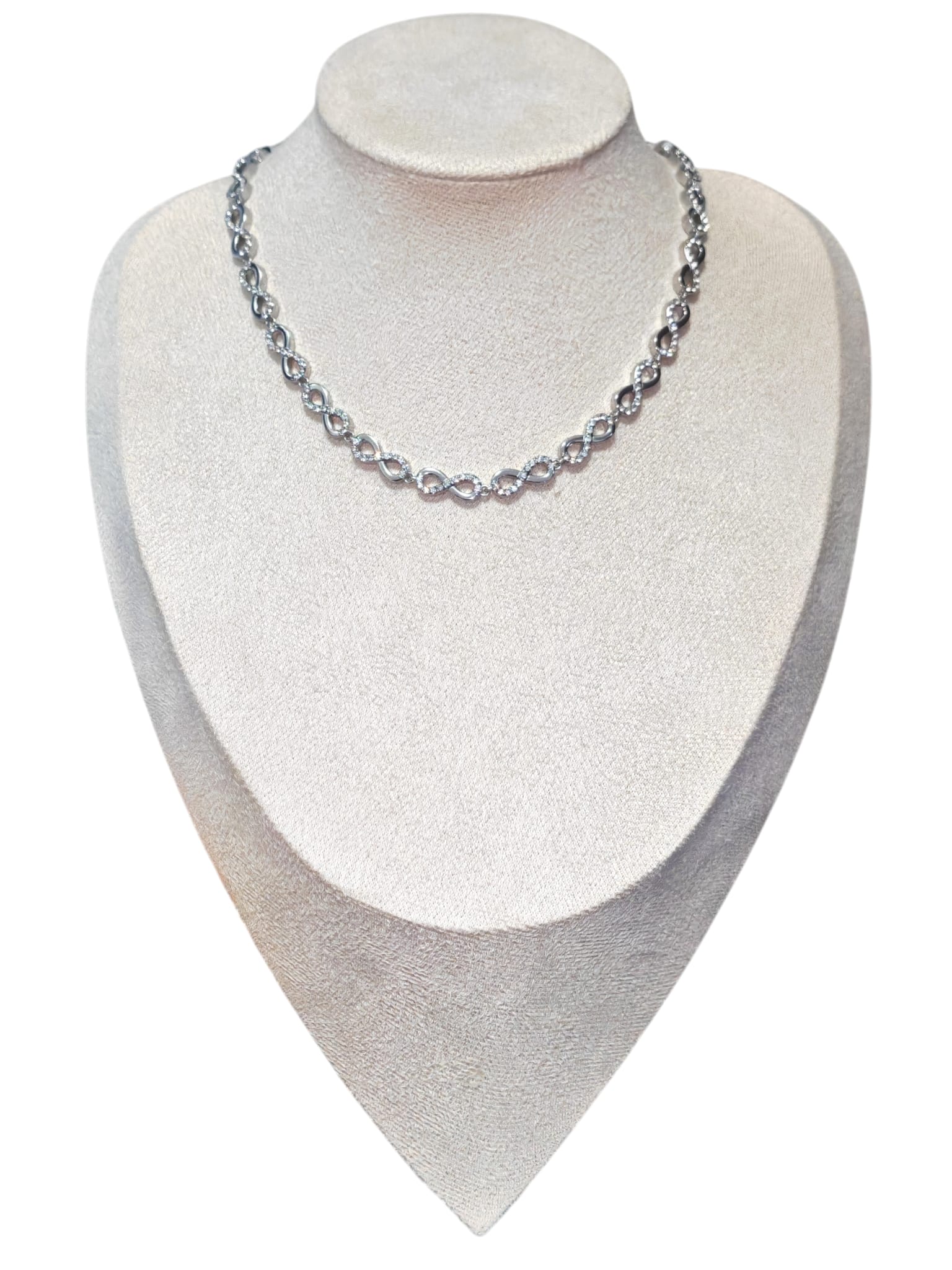 Collana Infinity